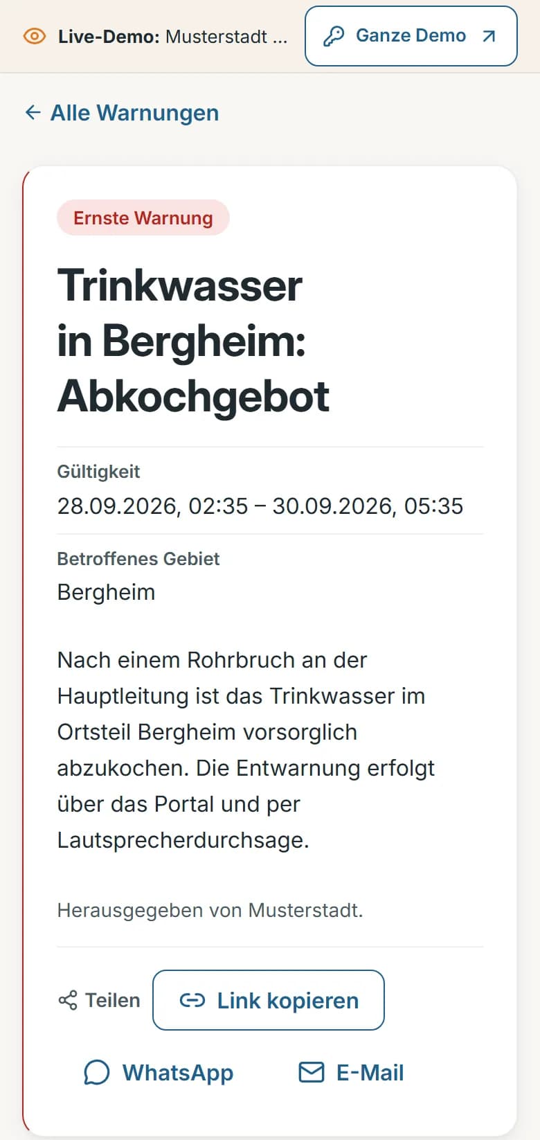 Warnmeldung der Demo-Gemeinde Musterstadt: das Abkochgebot für den Ortsteil Bergheim mit Warnstufe, Gültigkeit, Text und der Gemeinde als Herausgeber